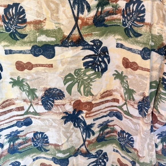 Feldini buttoned down 100% rayon men’s shirt. Size L. - Picture 9 of 10